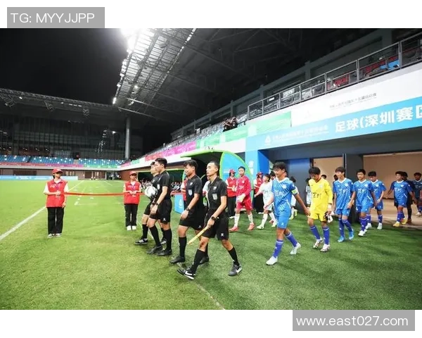 赛后分析：上海足球队与广州足球队的团队协作表现及其影响因素探讨